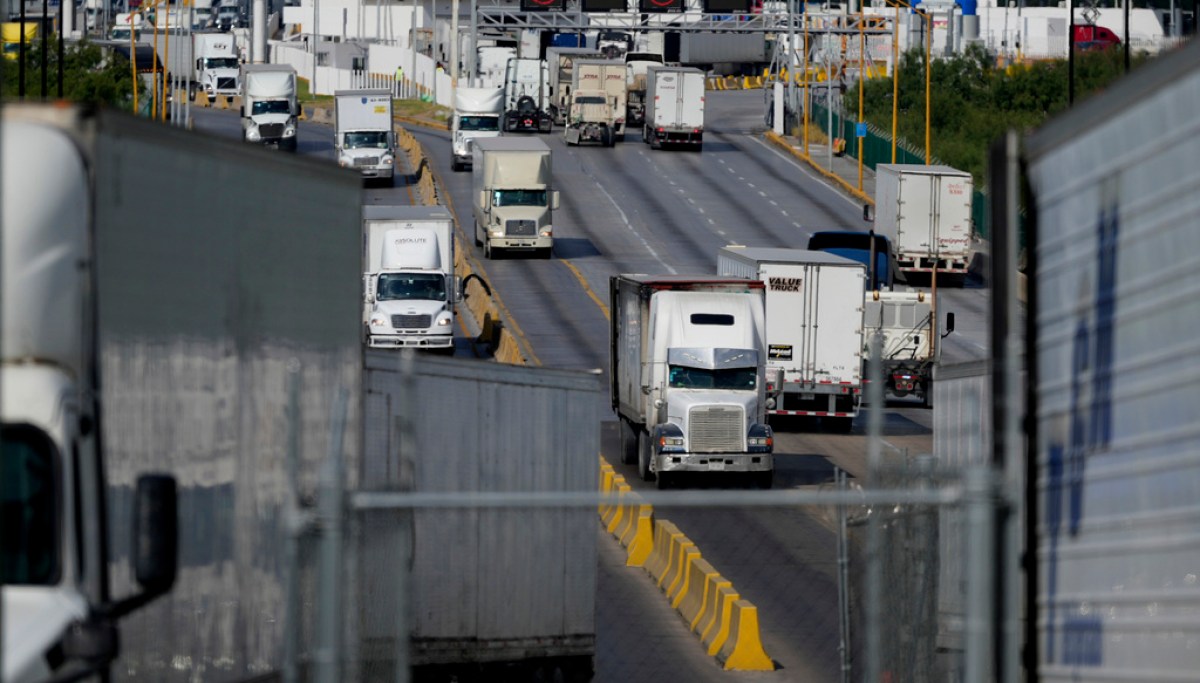 Foreign truck drivers in US remain a top target of the Trump administration