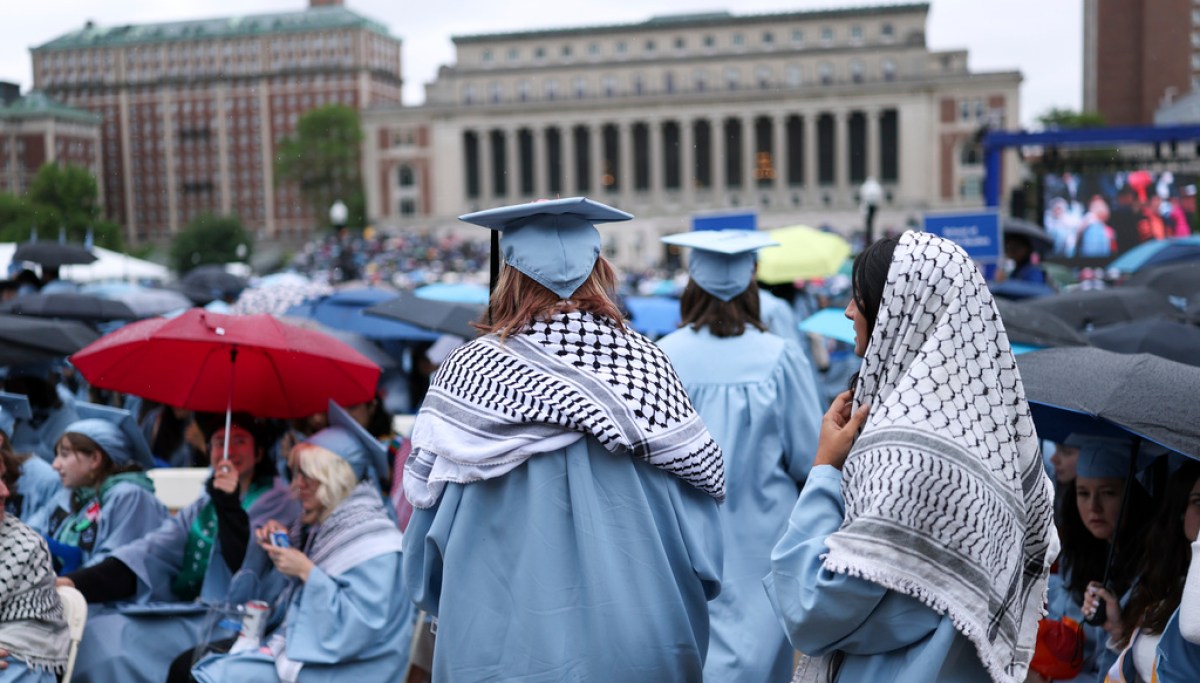“Protect Our Heritage: The Keffiyeh Under Attack!”