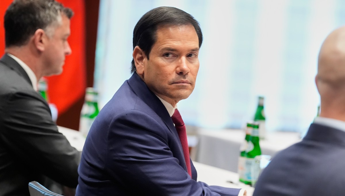 China exercises linguistic license to allow sanctioned Rubio into country