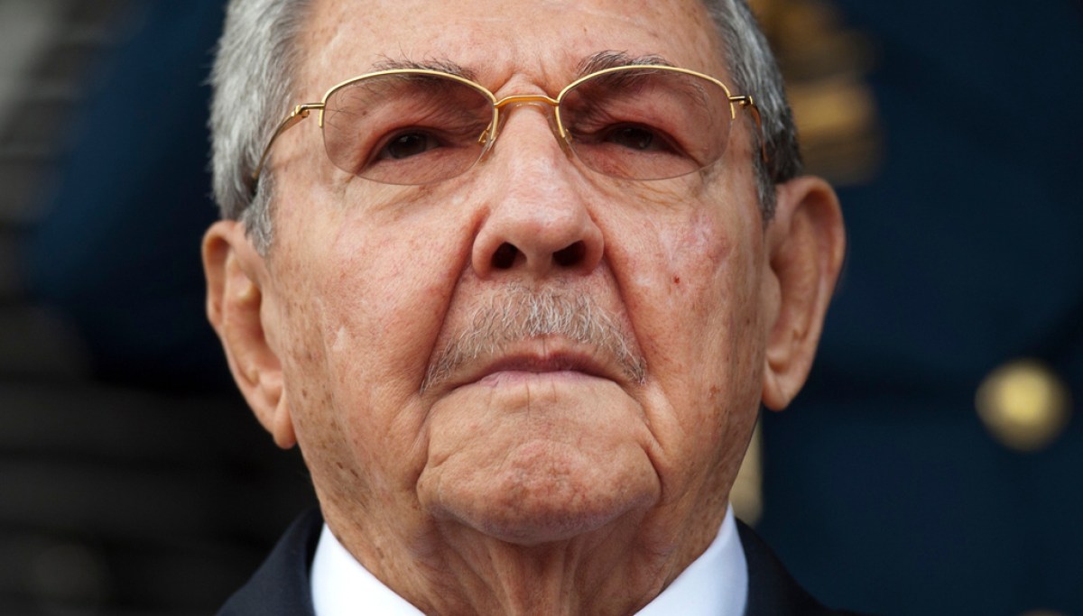 Trump ramps up pressure on Cuba