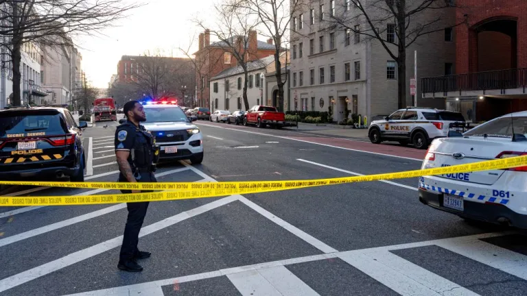 Washington Metropolitan Police Department officers block the streets around the White House.