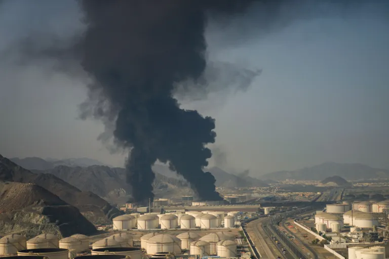 Smoke billows from Fujairah fire