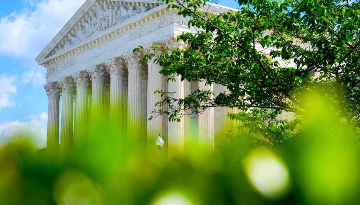 Alabama asks Supreme Court to allow for redrawn congressional map