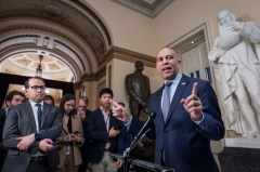 Jeffries rolls out plan for Democrats to gain 12 seats with pre-2028 redistricting