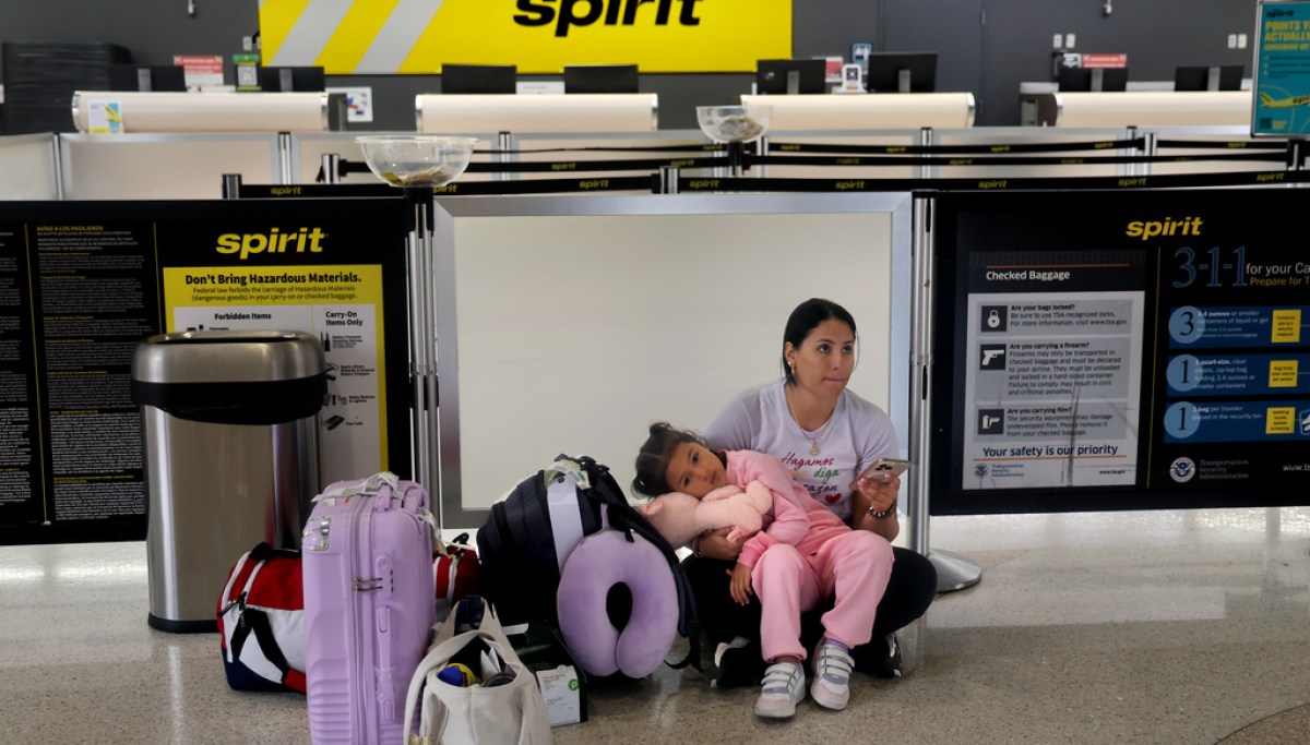 Various challenges facing the airline industry that make flying worse