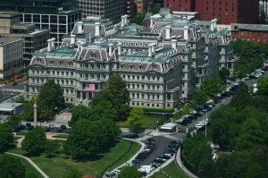 Panel seeks paint details before approving Trump’s plan for Eisenhower building