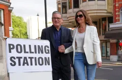 Starmer fears Reform UK, Green Party gains in British election blitz