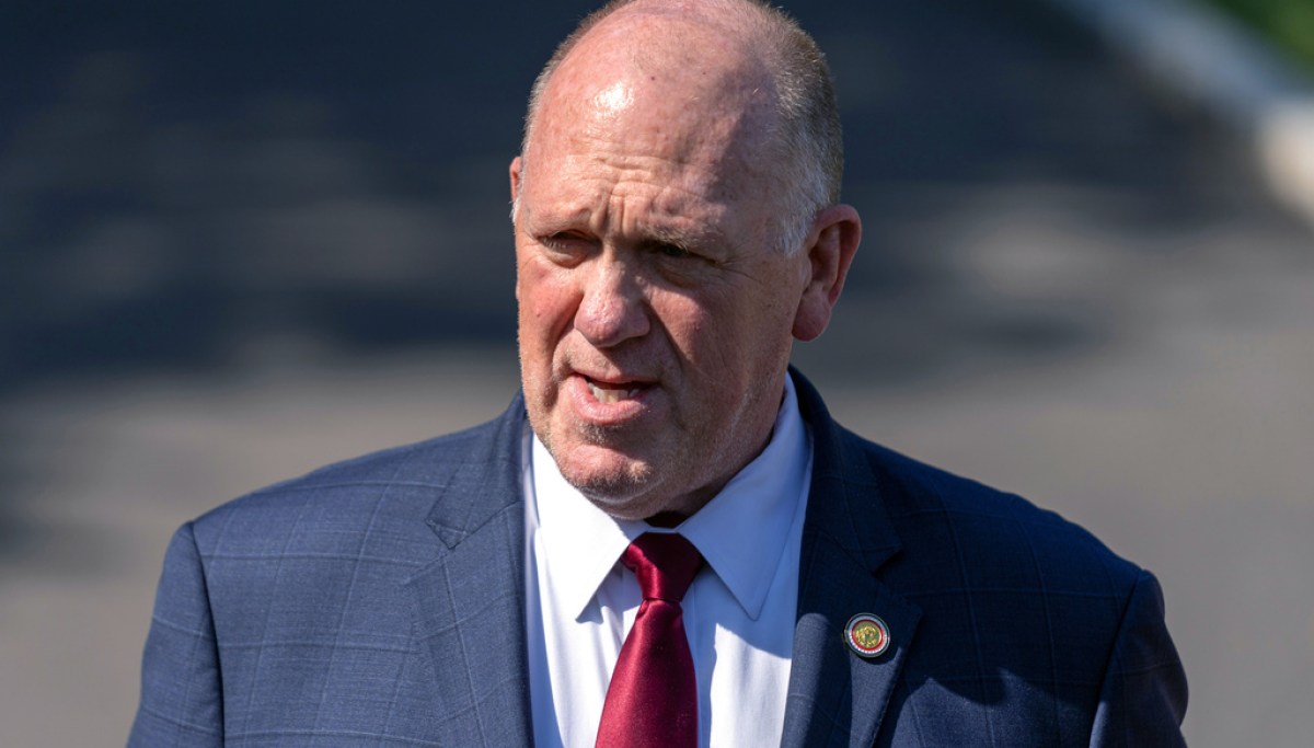 Kathy Hochul signals defiance as Tom Homan threatens New York with ICE surge