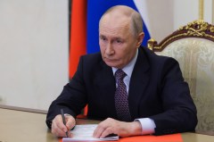 Putin can’t beat Ukraine. He’s betting he can outlast America