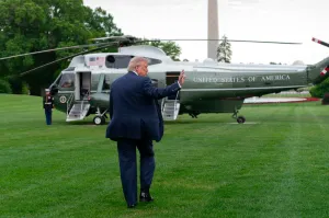 White House plans to build helipad on the South Lawn