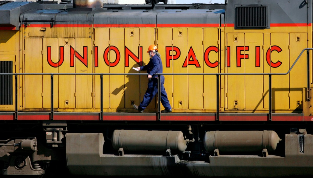 Six found dead inside railroad boxcar near Texas border