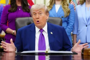 Trump calls to pause federal gas tax in bid to ease prices at the pump