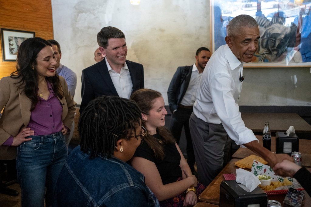 Obama stumps for Texas Senate nominee James Talarico at Austin restaurant