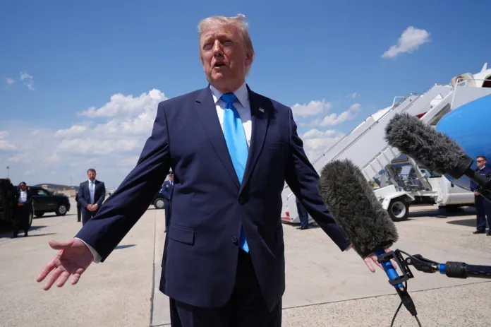 Judge orders White House to temporarily restore media access for blocked outlets