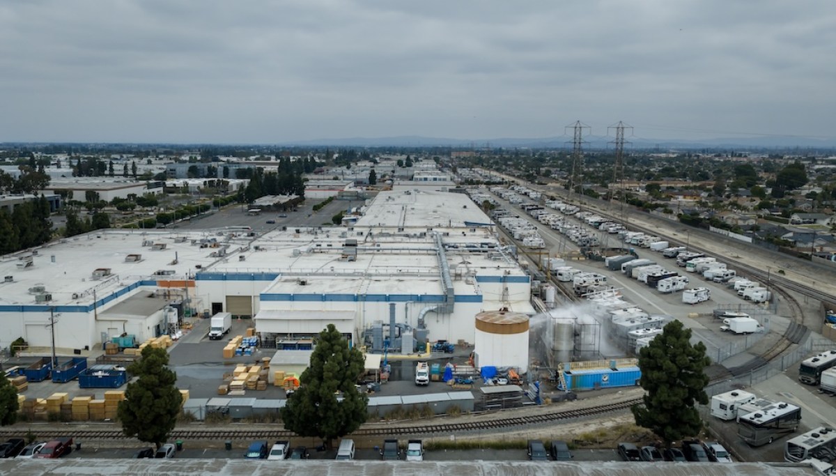 “Crisis Averted: California Officials Neutralize Deadly Chemical Threat in Orange County”
