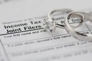 Individualism, collectivism, the IRS, and marriage