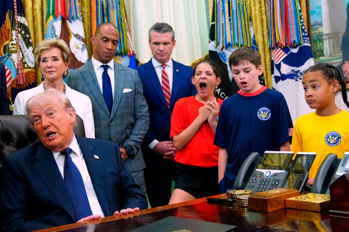 washingtonexaminer.com - Britta Miller - Trump rants to children about war during youth fitness signing