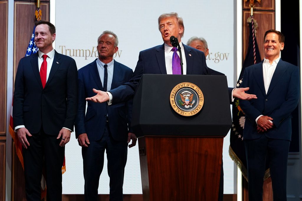 Trump plans to boost number of South African refugees by 10,000