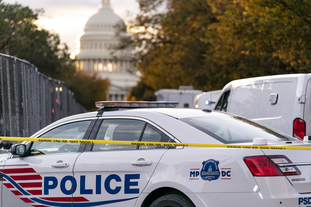 DC police arrest three teenagers involved in Navy Yard Chipotle brawl