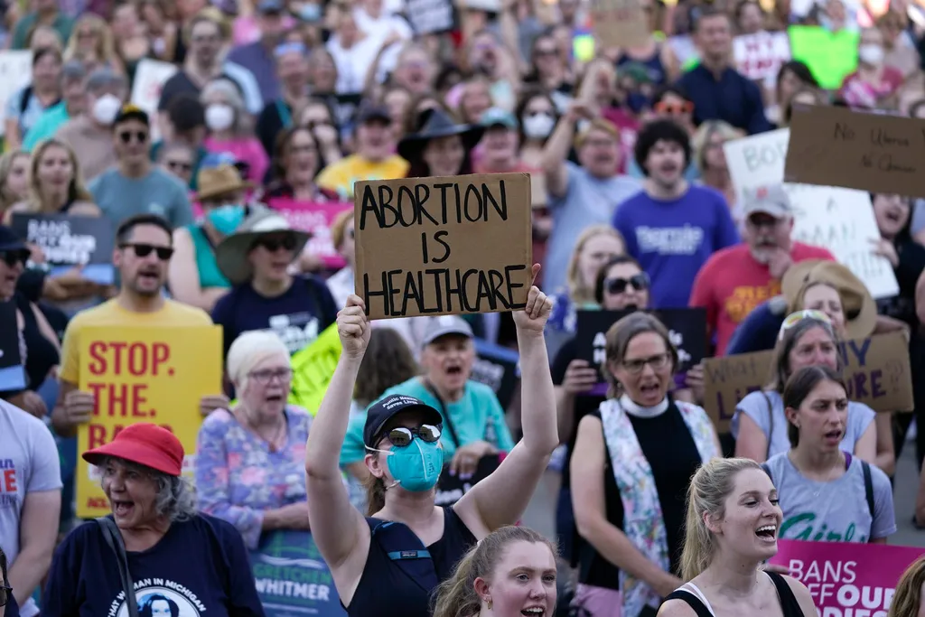 Abortion bans cut risky sex, new study finds