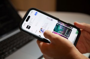 Senators unveil bipartisan bill to safeguard children from AI chatbots
