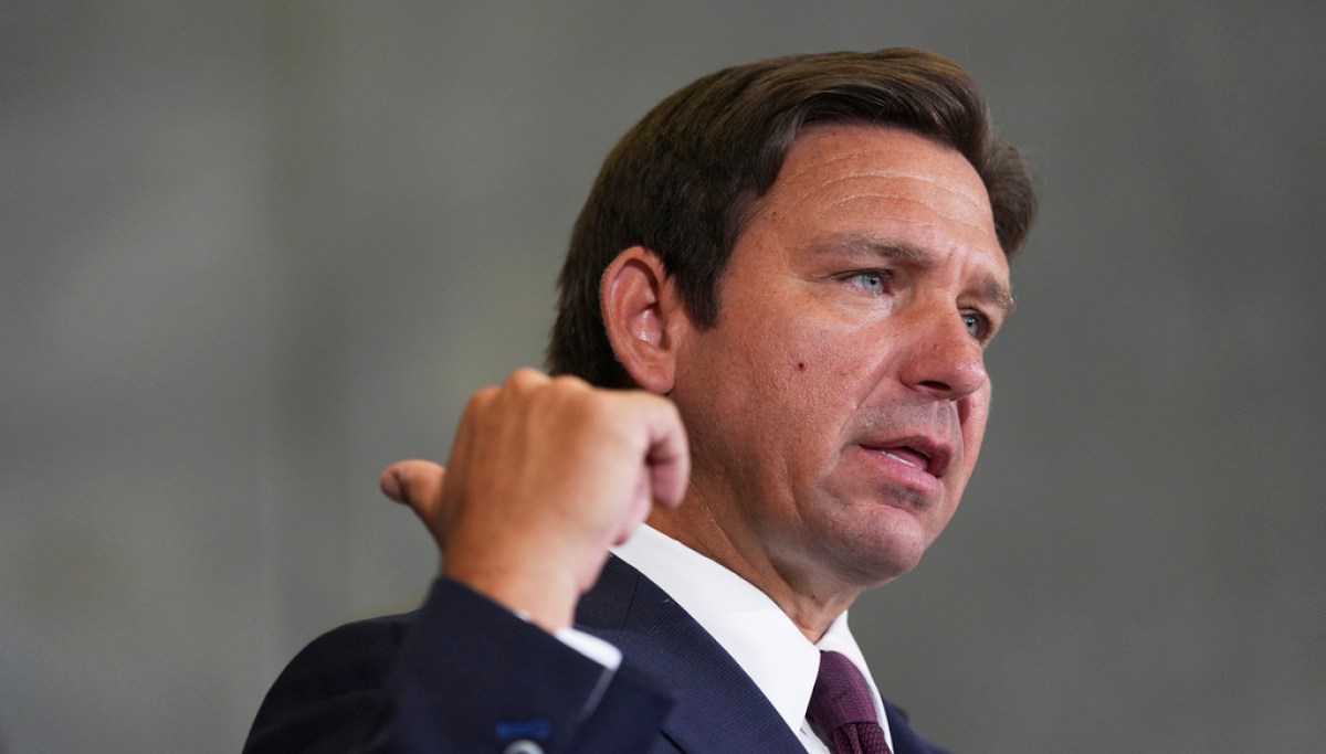 DeSantis lambastes White House over possibility of blocking state-level AI laws