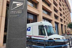 Postal Service’s $10 billion electric vehicle overhaul escapes DOGE-era scrutiny amid delays and financial warnings
