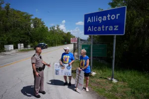 Two guards accused of battery against inmate in ‘Alligator Alcatraz’