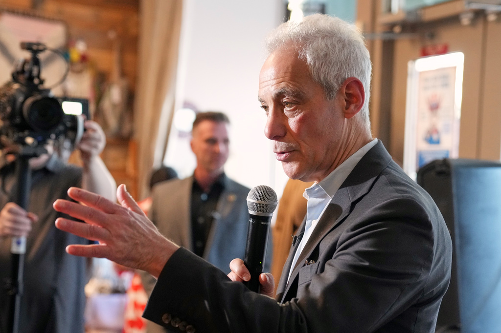 Rahm Emanuel kicks tires on White House bid with bike tour of New Hampshire