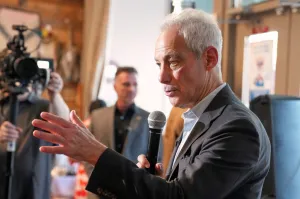 Rahm Emanuel kicks tires on White House bid with bike tour of New Hampshire
