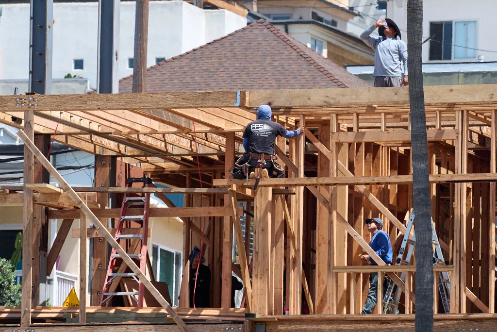Green codes would add $14,000 to cost of new homes, Energy Department warns