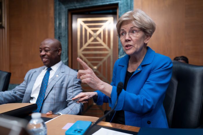 Senate Banking Committee Chairman Tim Scott (R-SC), left, and Sen. Elizabeth Warren (D-MA), ranking member.