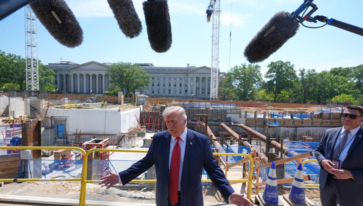 Cover image for GOP drops Trump ballroom security money from immigration bill