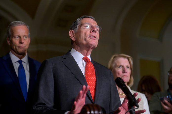 Trump leaves Republicans defending a mystery Iran deal