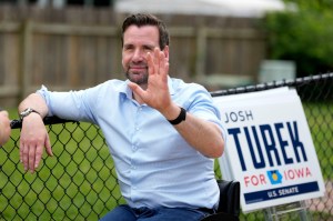 Buttigieg hopes to boost Josh Turek as Iowa candidate’s fundraising lags behind Ashley Hinson
