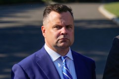 Congress blindsided by Trump’s Pulte pick and questions qualifications for intelligence chief