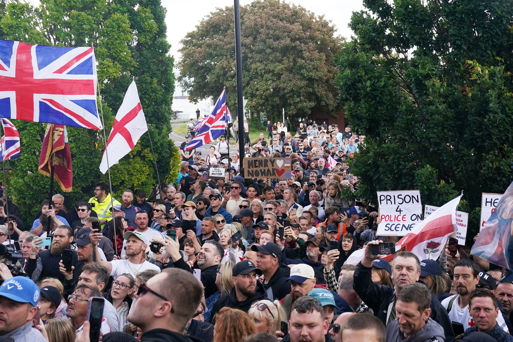 UK police clash with protesters over murder of Henry Nowak