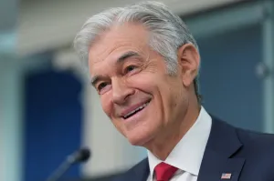 Dr. Oz says Trump keeps getting health checkups because ‘he likes the results’