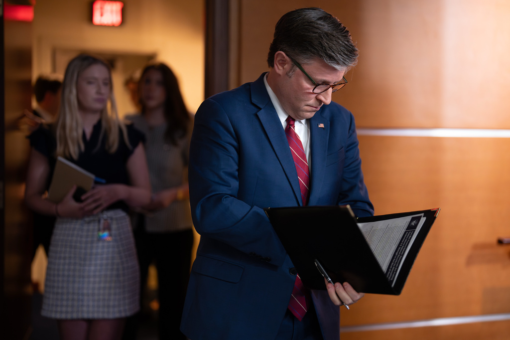 House takes the reins in FISA fight as Senate Democrats hold firm against Pulte