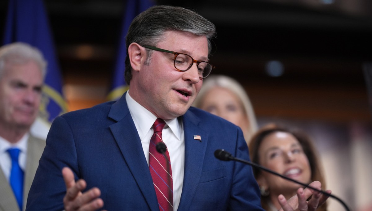 Pollster identifies the voters who could rescue Republican midterm hopes — and the message that motivates them