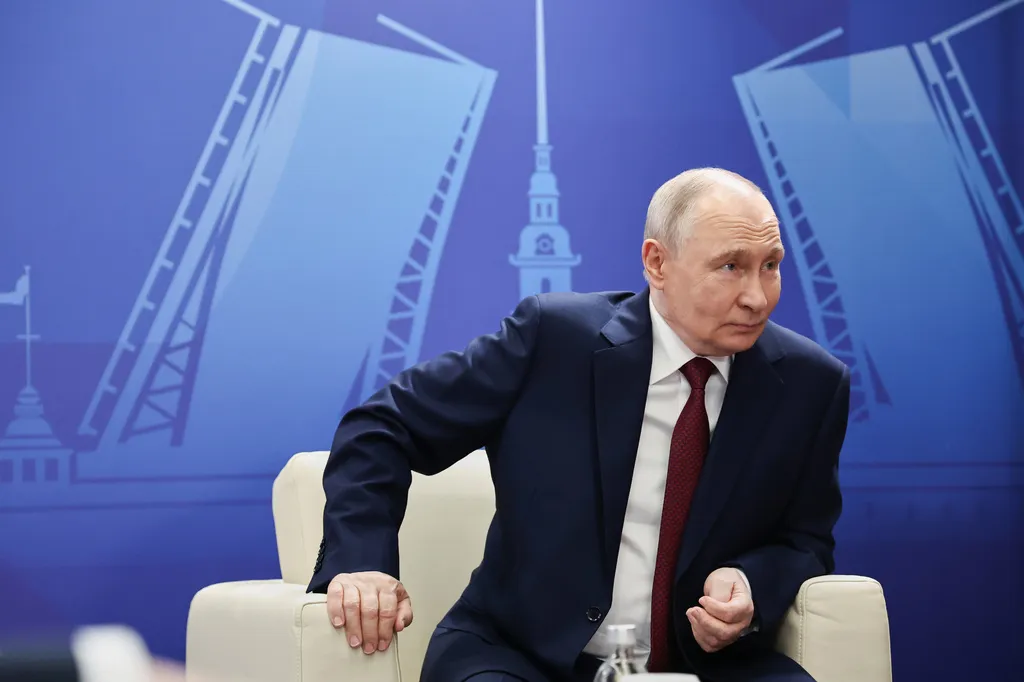 Admitting Ukraine difficulty, Putin rejects peace and pledges ‘Novorossiya’ imperium