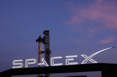 SpaceX satellites dodge collisions 1,100 times a day. Who’s actually driving?