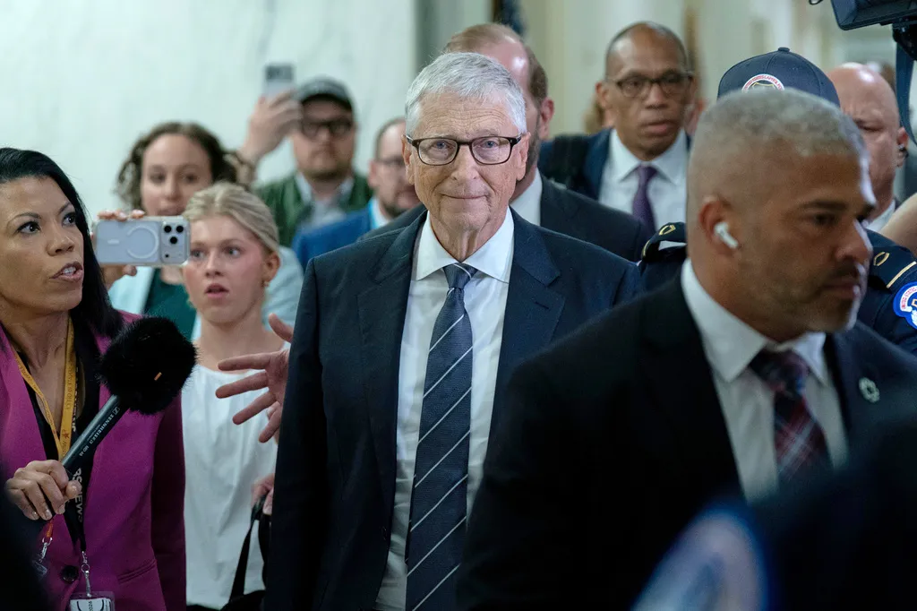Bill Gates said Epstein’s wealth was ‘confusing’ but met with him over a dozen times