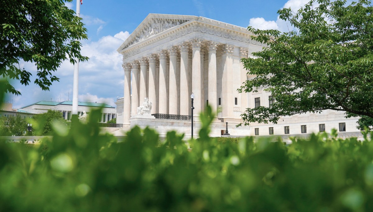 Supreme Court blocks Alabama from executing inmate with nitrogen gas