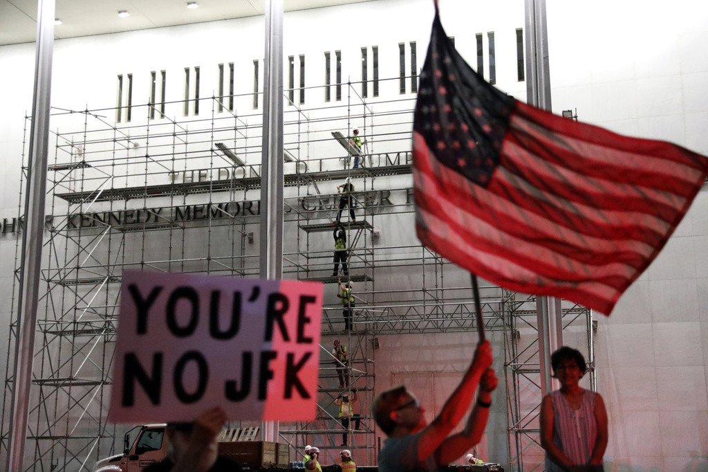 Kennedy Center workers start to remove Trump’s name after overnight deadline