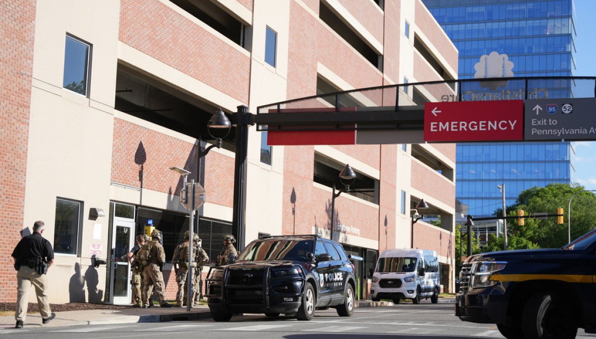 Suspect in custody after shooting at Delaware hospital leaves one dead