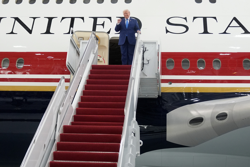Trump reveals new Air Force One will fly over DC on July 4