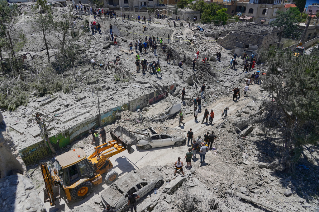 Israel and Hezbollah continue fighting after ceasefire in Lebanon