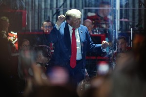 Trump says Dallas will host Republican midterm convention in September