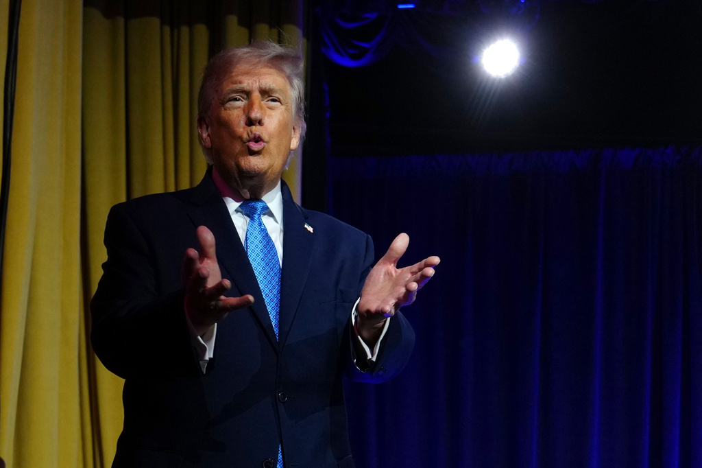 Trump says top Democrats like Schumer are too ‘afraid’ to fight socialist insurgency